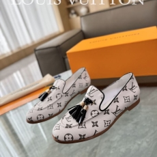 Louis Vuitton Low Shoes